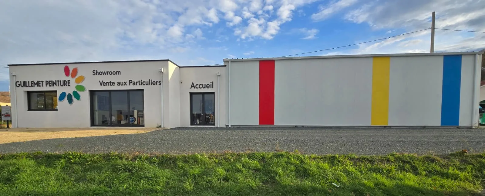 Showroom de Guillemet Peinture à Fontenay Le Comte